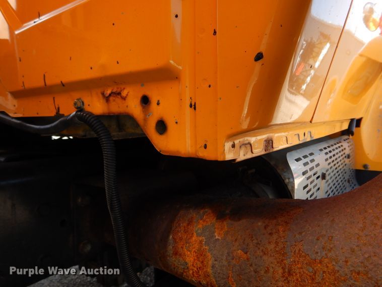 image for item DM7280 2006 International 7400  dump truck