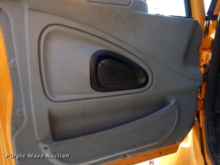 image for item DM7280 2006 International 7400  dump truck