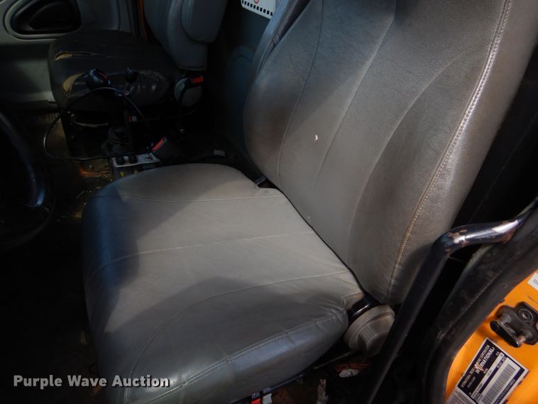 image for item DM7280 2006 International 7400  dump truck