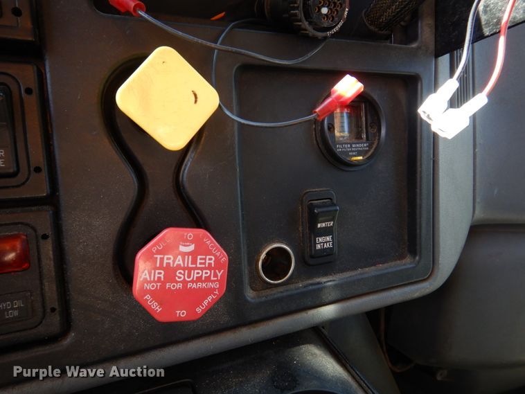 image for item DM7280 2006 International 7400  dump truck