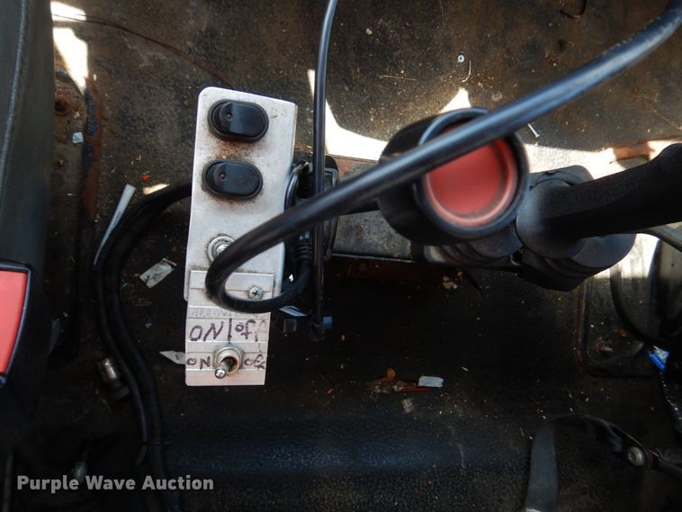 image for item DM7280 2006 International 7400  dump truck