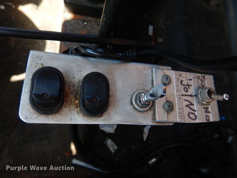 image for item DM7280 2006 International 7400  dump truck