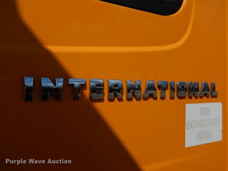 image for item DM7280 2006 International 7400  dump truck