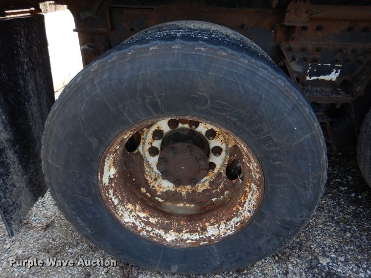 image for item DM7280 2006 International 7400  dump truck