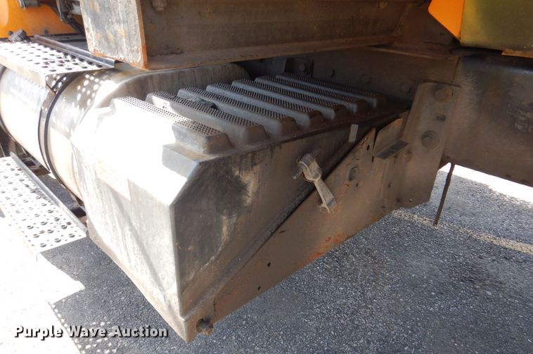 image for item DM7307 2009 International WorkStar 7500  dump truck