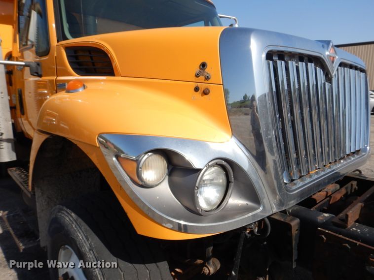 image for item DM7307 2009 International WorkStar 7500  dump truck