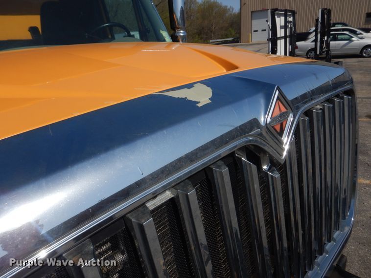 image for item DM7307 2009 International WorkStar 7500  dump truck