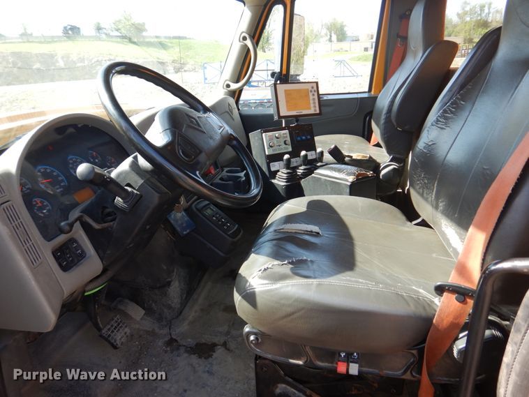 image for item DM7307 2009 International WorkStar 7500  dump truck