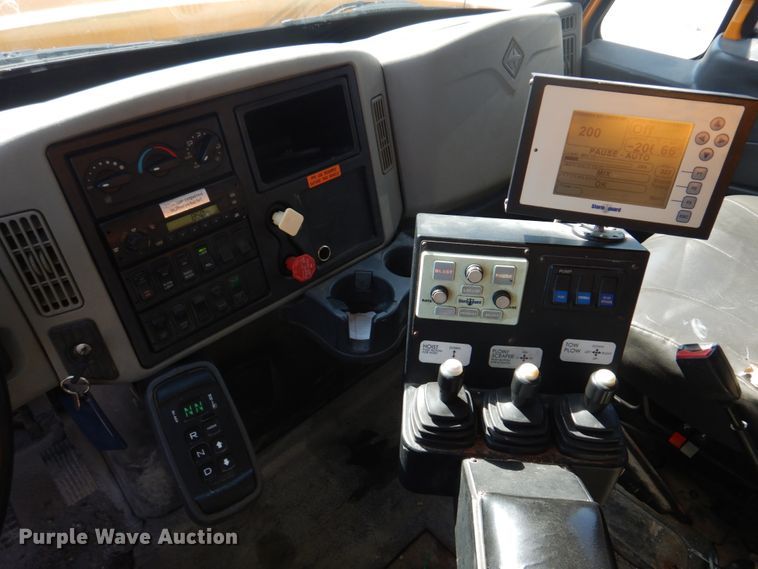 image for item DM7307 2009 International WorkStar 7500  dump truck