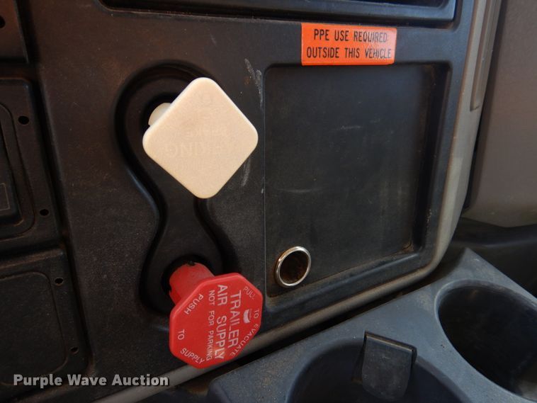 image for item DM7307 2009 International WorkStar 7500  dump truck