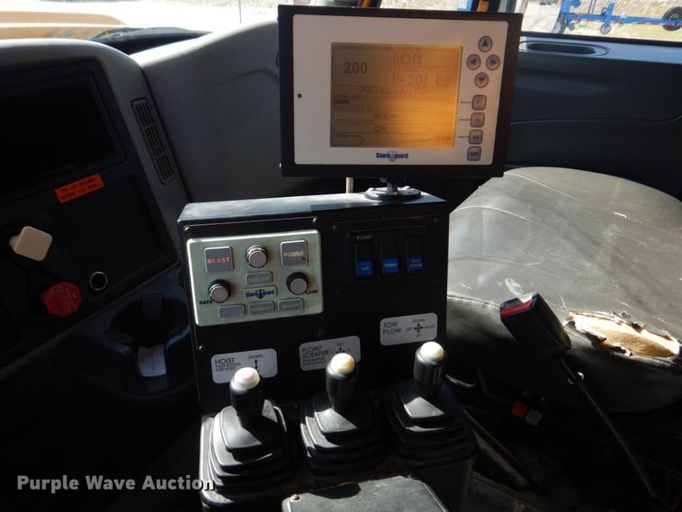 image for item DM7307 2009 International WorkStar 7500  dump truck