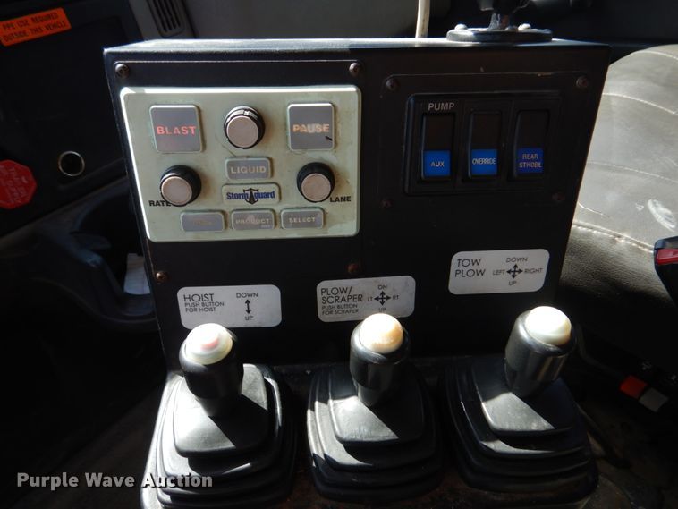 image for item DM7307 2009 International WorkStar 7500  dump truck