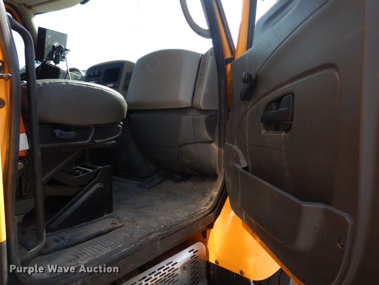 image for item DM7307 2009 International WorkStar 7500  dump truck