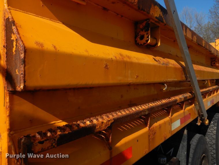 image for item DM7308 2006 International 7400  dump truck