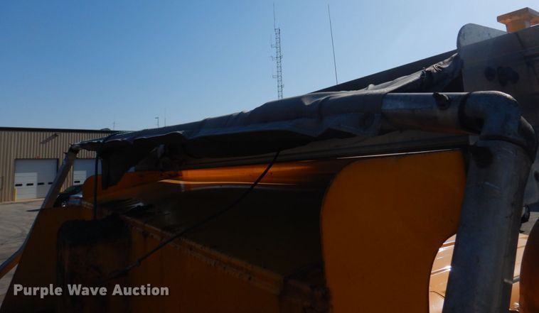 image for item DM7308 2006 International 7400  dump truck