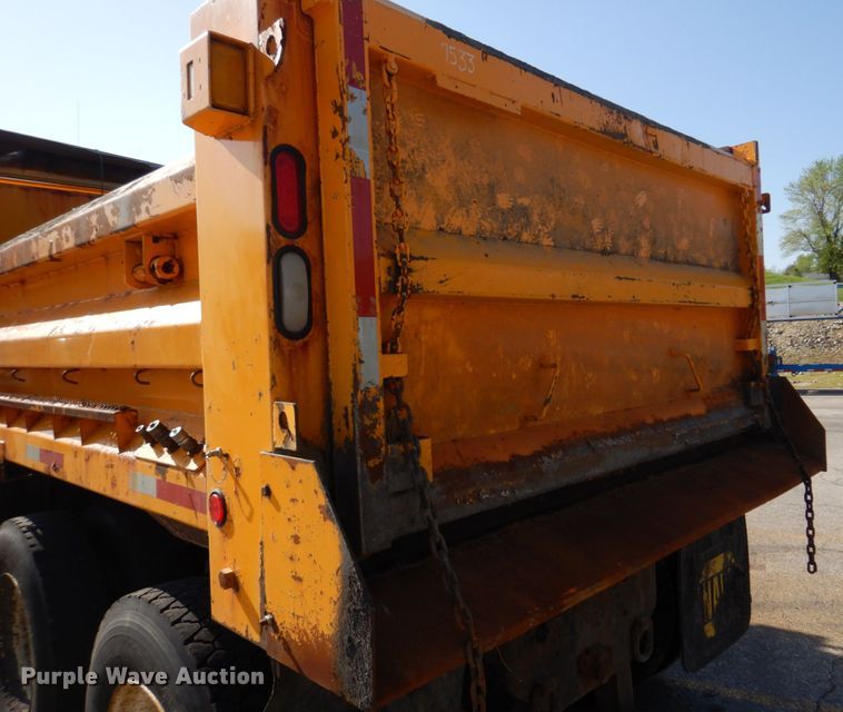 image for item DM7308 2006 International 7400  dump truck