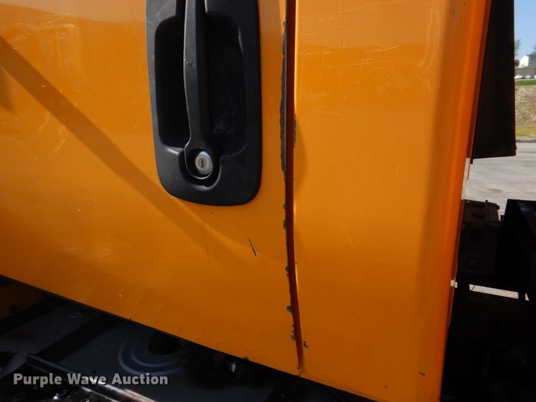 image for item DM7308 2006 International 7400  dump truck