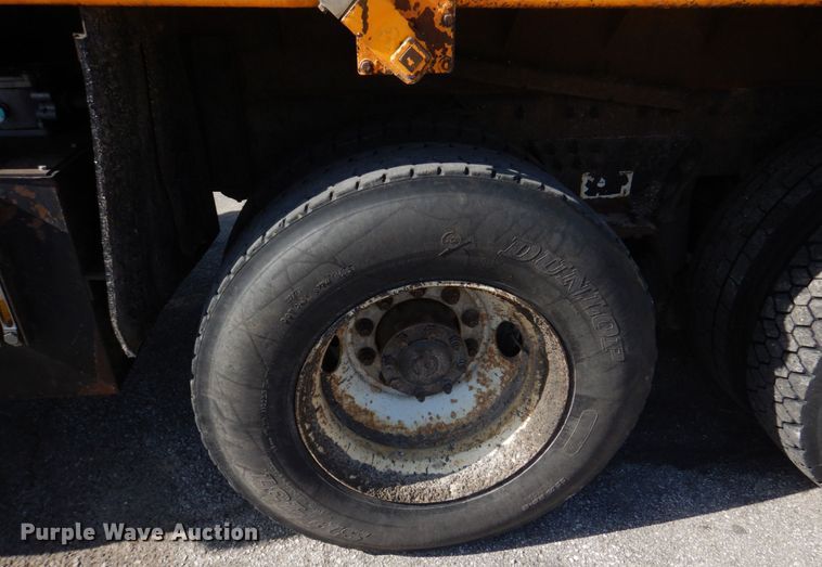 image for item DM7308 2006 International 7400  dump truck