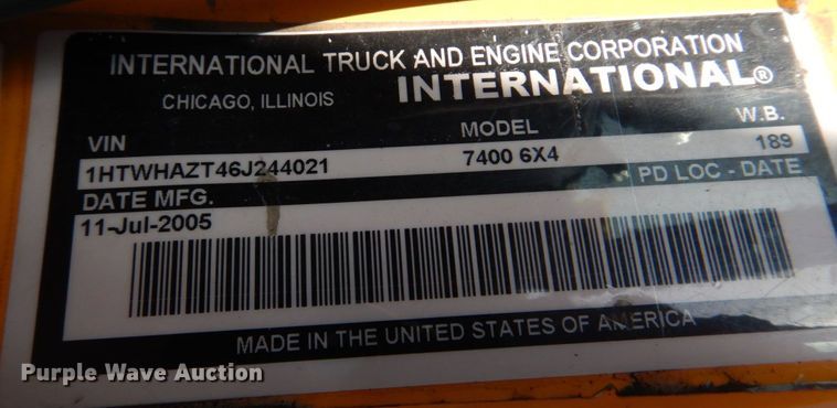 image for item DM7308 2006 International 7400  dump truck