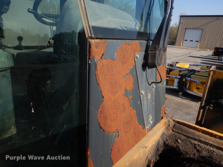 image for item DM7309 2006 John Deere 444J  high lift wheel loader