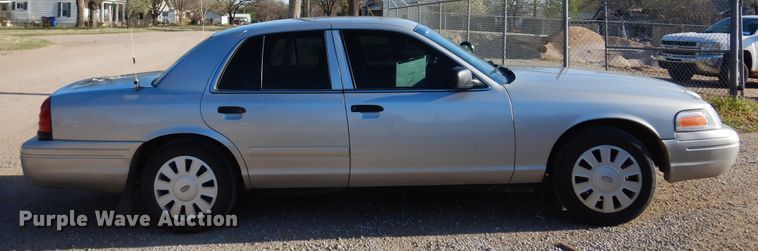 image for item DN0287 2007 Ford Crown Victoria Police Interceptor