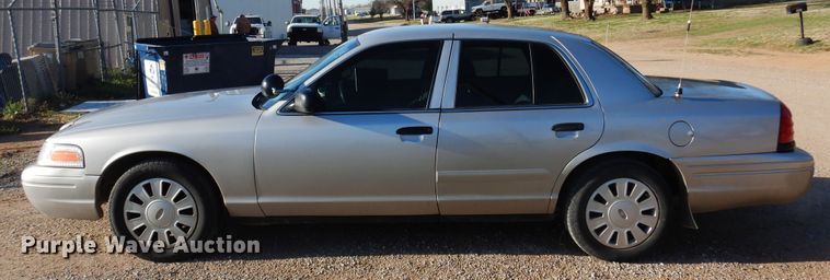 image for item DN0287 2007 Ford Crown Victoria Police Interceptor