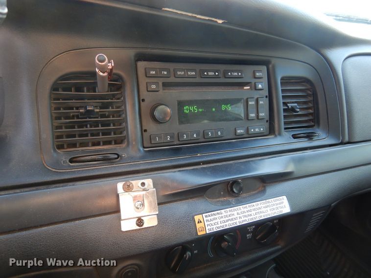 image for item DN0287 2007 Ford Crown Victoria Police Interceptor