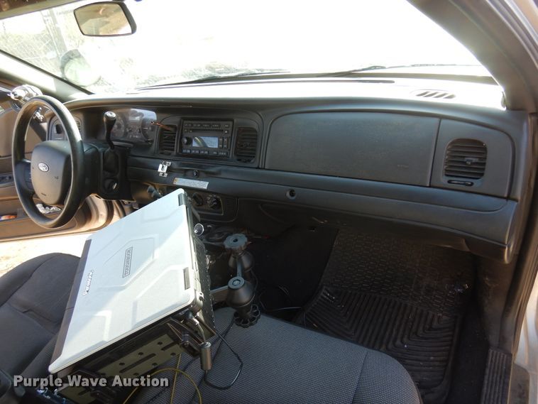 image for item DN0287 2007 Ford Crown Victoria Police Interceptor