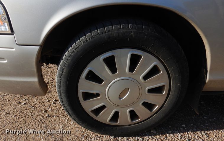 image for item DN0287 2007 Ford Crown Victoria Police Interceptor