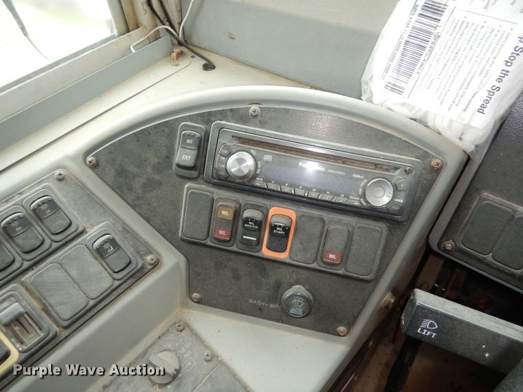 image for item DN1511 2007 Blue Bird Vision  bus