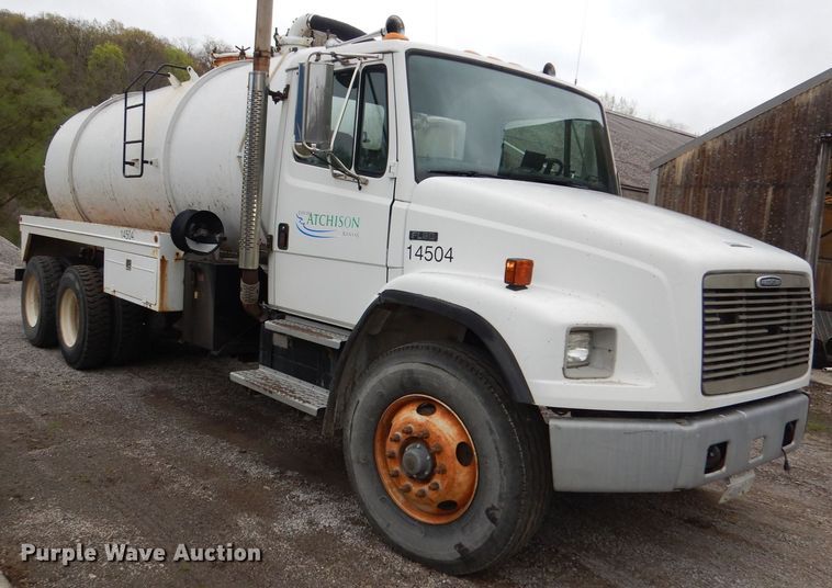 image for item DN1536 2000 Freightliner FL80  vacuum truck