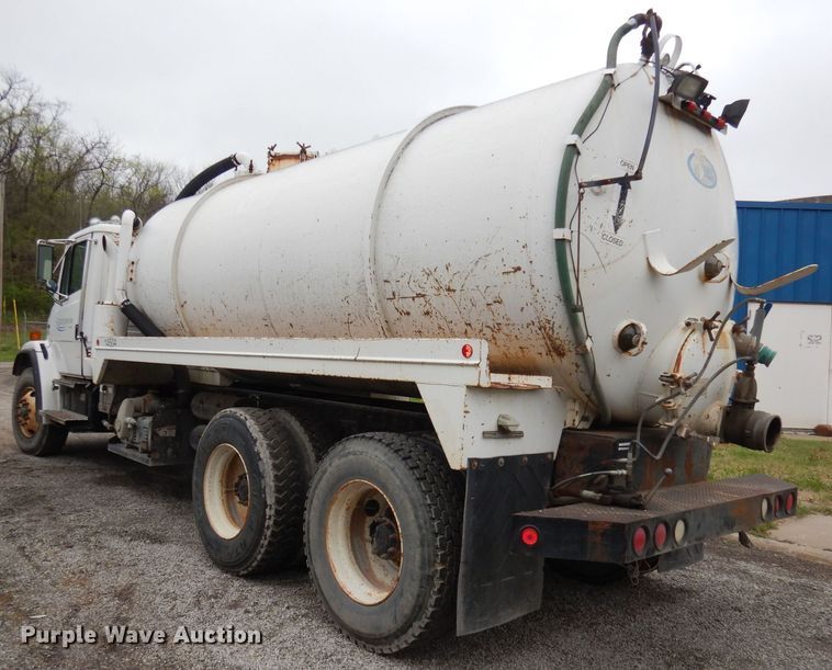 image for item DN1536 2000 Freightliner FL80  vacuum truck