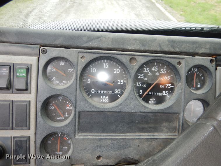 image for item DN1536 2000 Freightliner FL80  vacuum truck