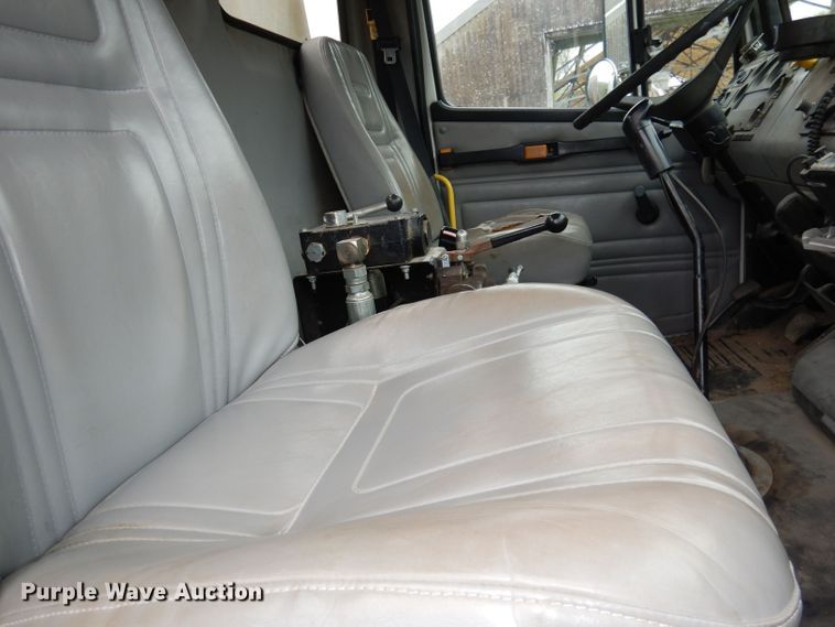 image for item DN1536 2000 Freightliner FL80  vacuum truck