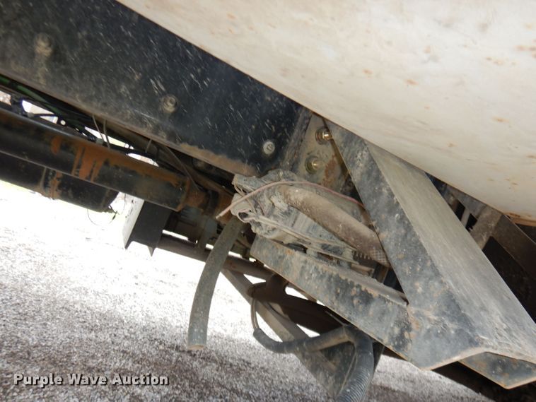 image for item DN1536 2000 Freightliner FL80  vacuum truck