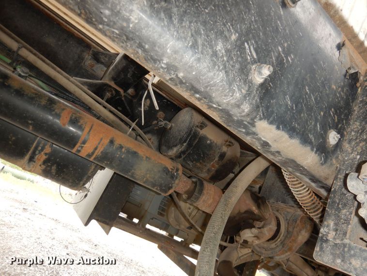 image for item DN1536 2000 Freightliner FL80  vacuum truck