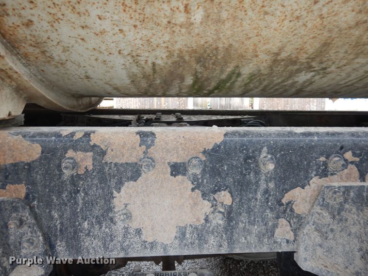 image for item DN1536 2000 Freightliner FL80  vacuum truck