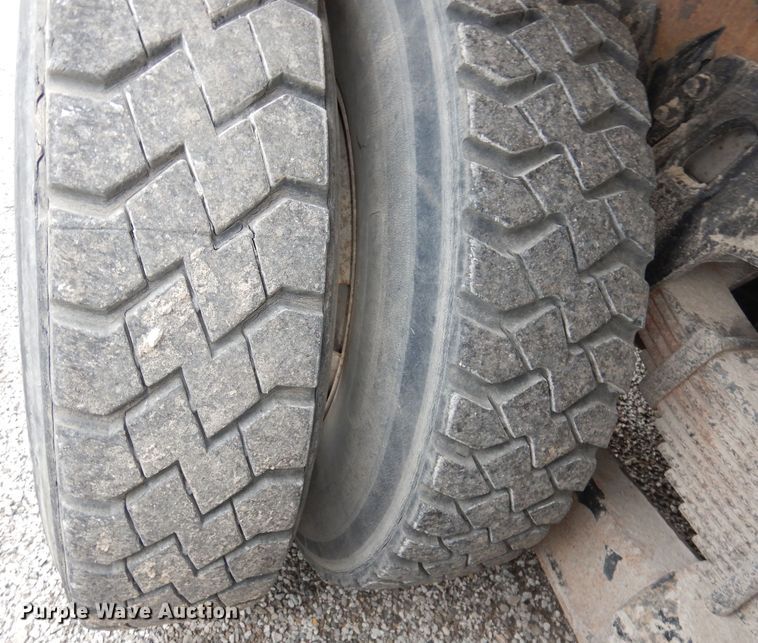 image for item DN1536 2000 Freightliner FL80  vacuum truck