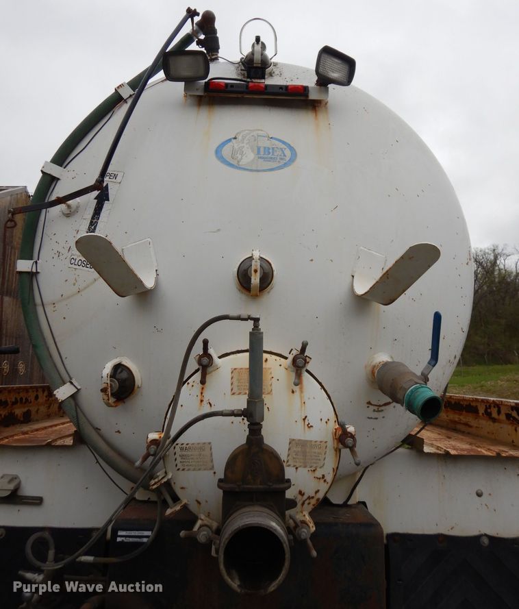 image for item DN1536 2000 Freightliner FL80  vacuum truck