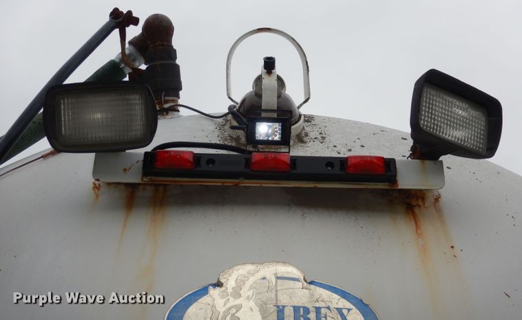 image for item DN1536 2000 Freightliner FL80  vacuum truck