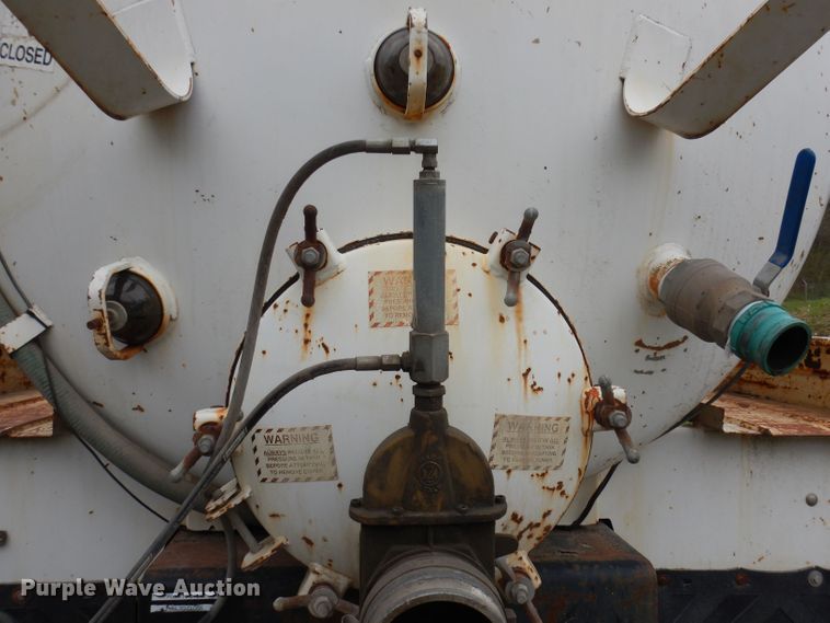 image for item DN1536 2000 Freightliner FL80  vacuum truck