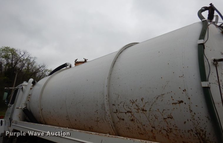 image for item DN1536 2000 Freightliner FL80  vacuum truck