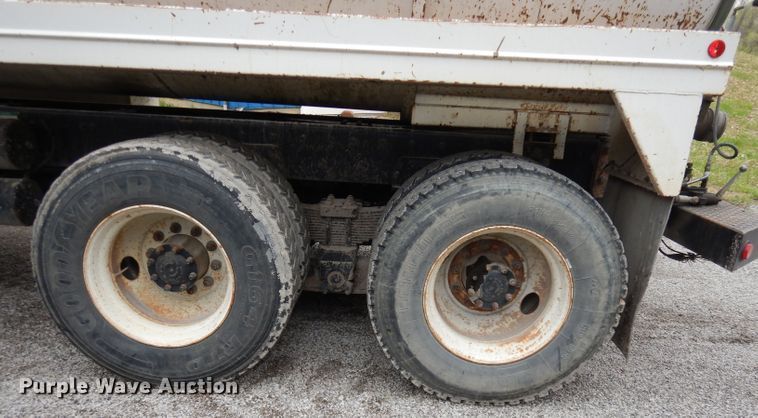 image for item DN1536 2000 Freightliner FL80  vacuum truck