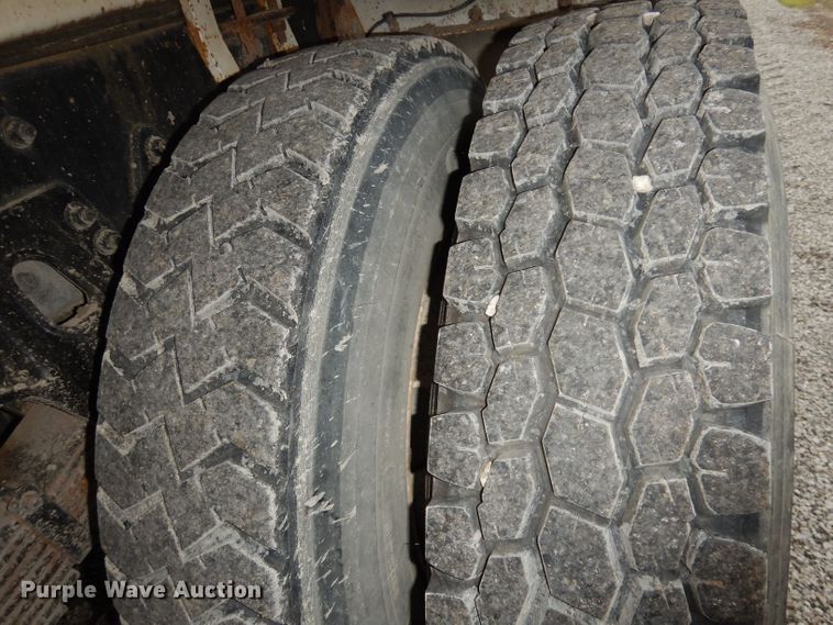 image for item DN1536 2000 Freightliner FL80  vacuum truck