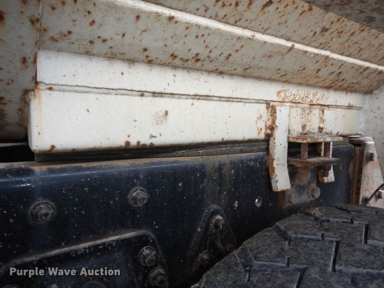 image for item DN1536 2000 Freightliner FL80  vacuum truck