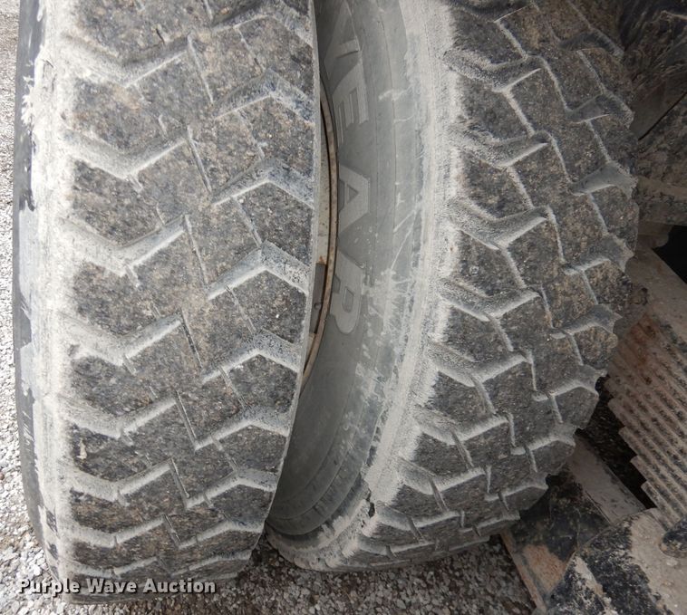 image for item DN1536 2000 Freightliner FL80  vacuum truck