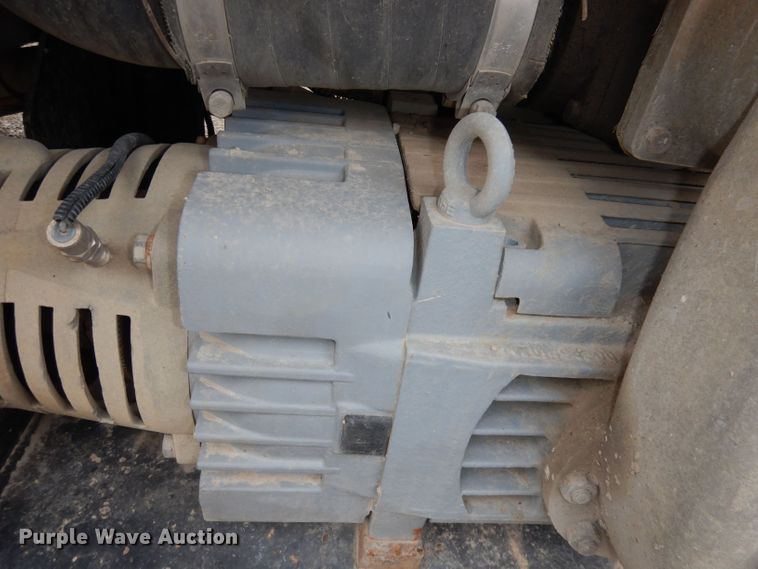image for item DN1536 2000 Freightliner FL80  vacuum truck