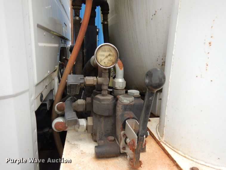 image for item DN1536 2000 Freightliner FL80  vacuum truck