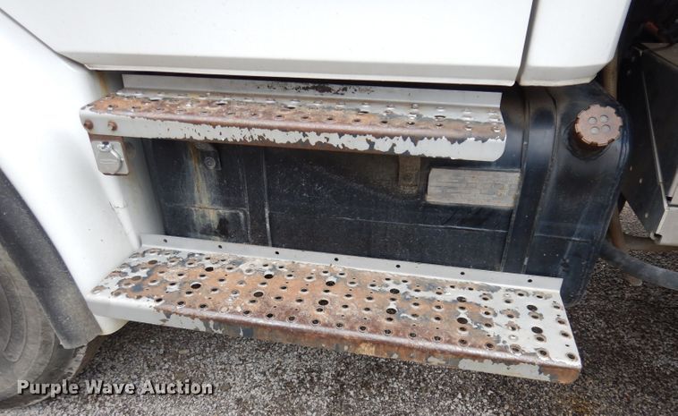 image for item DN1536 2000 Freightliner FL80  vacuum truck