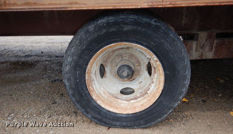 image for item DN7278 1992 Trail King TK24  equipment trailer